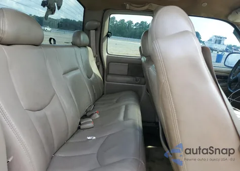 2004 GMC New Sierra C1500 из США, поврежденный, VIN 1GTEC19T74Z107029